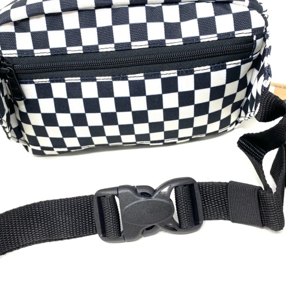 Brand new Authentic VANS Uni-Pak Checkered Unisex VN0A3WKDP2T  NWT
Fanny pack - Picture 8 of 16